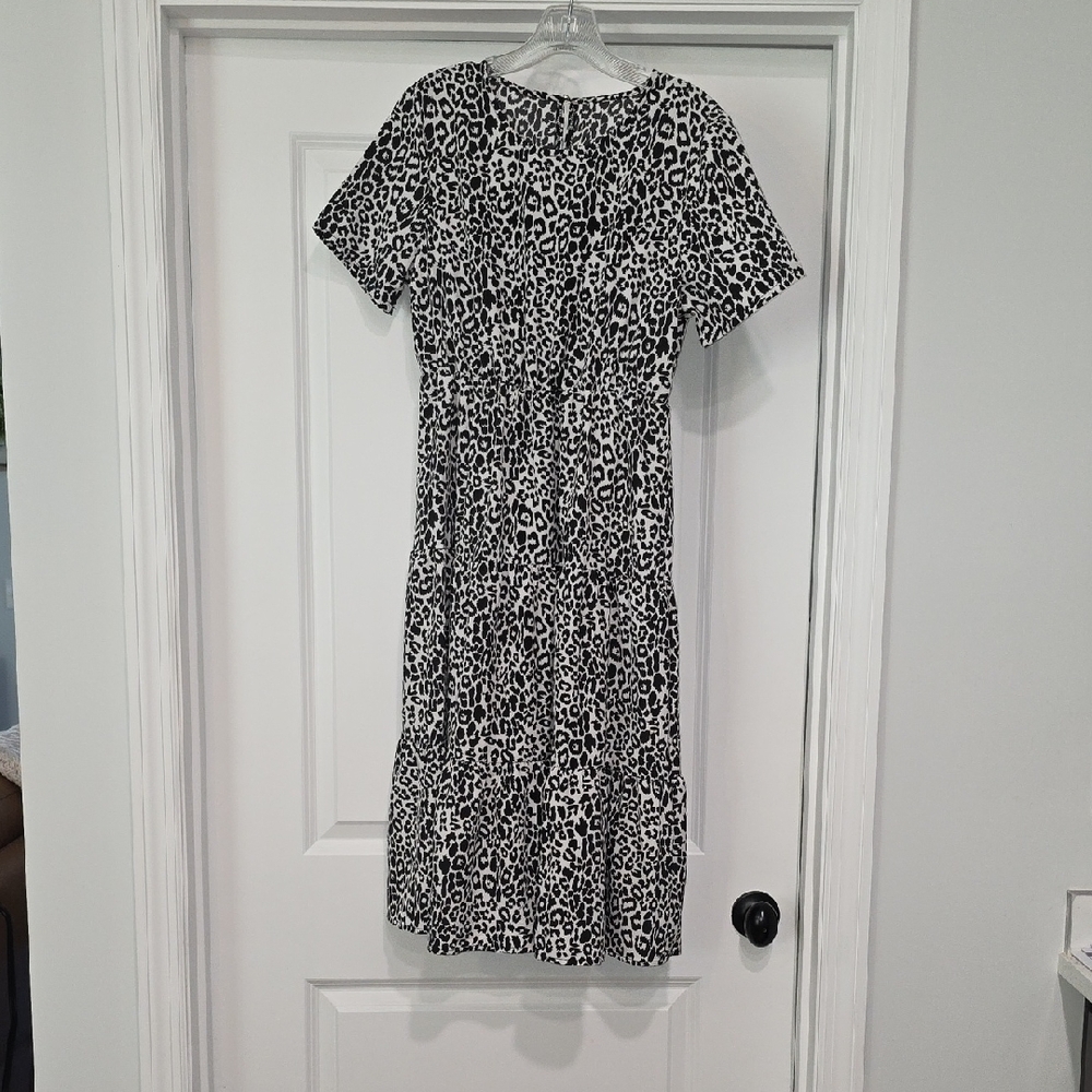 SHEIN Monochrome Leopard Print Midi Dress